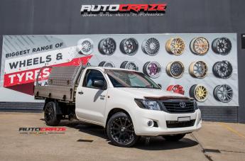 TOYOTA HILUX 2WD (2005 ONWARDS) HEIST SATIN BLACK